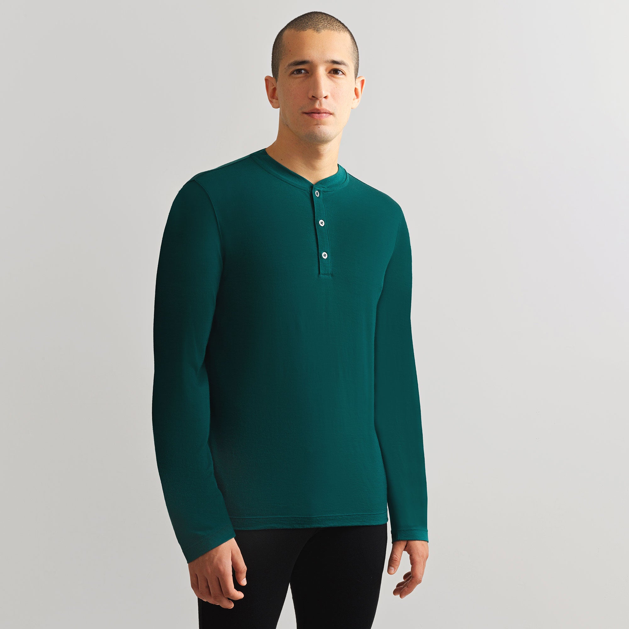 Men's Travel Henley Long Sleeve