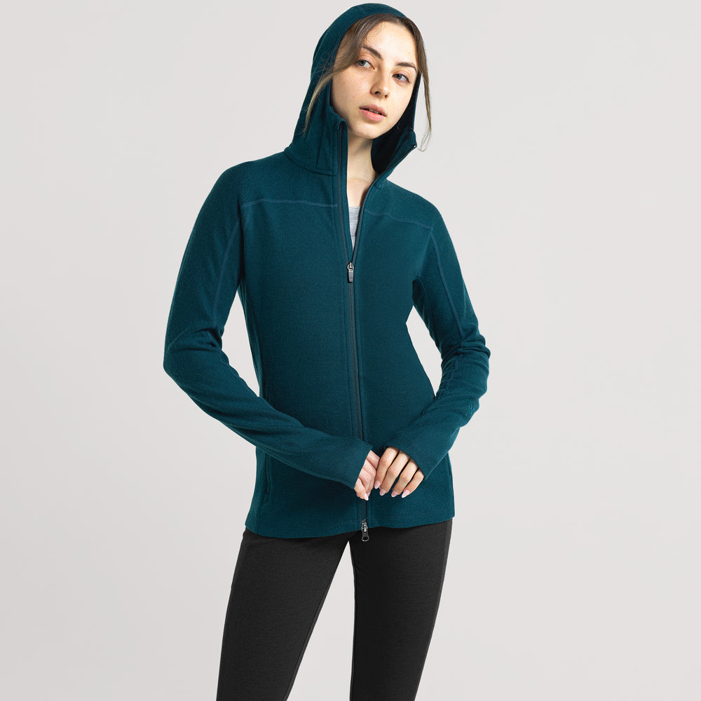 Studio model is 5'8'' and wearing a size Small 