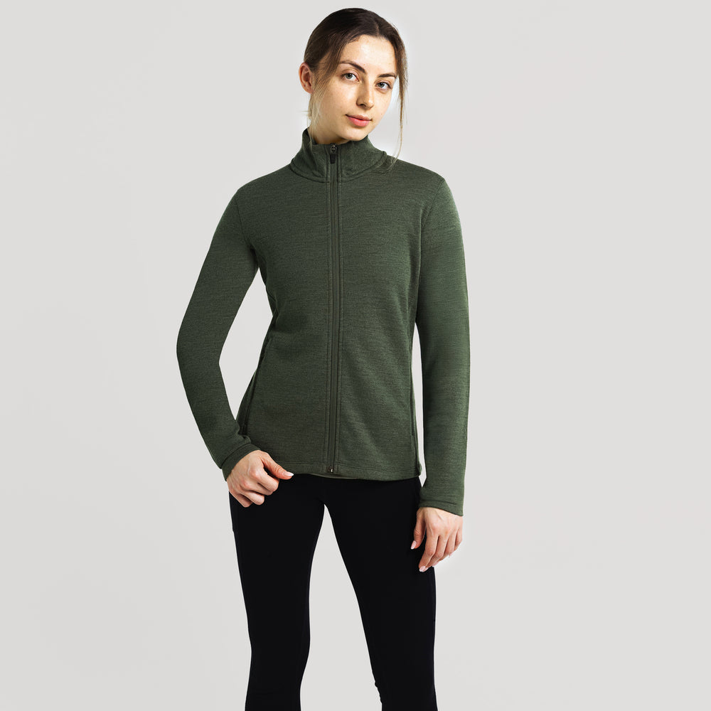 Studio model is 5'8'' and wearing a size Small 