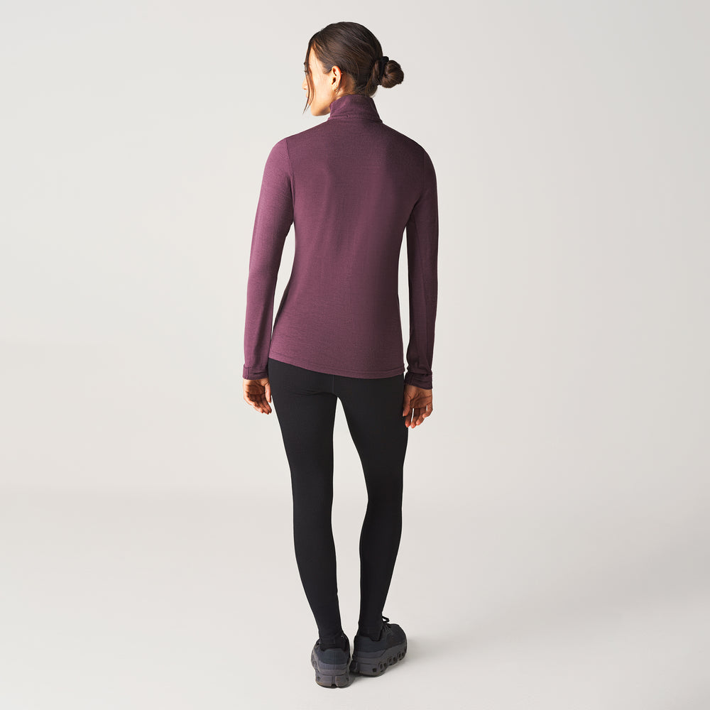 Studio model is 5'4'' and wearing a size Small