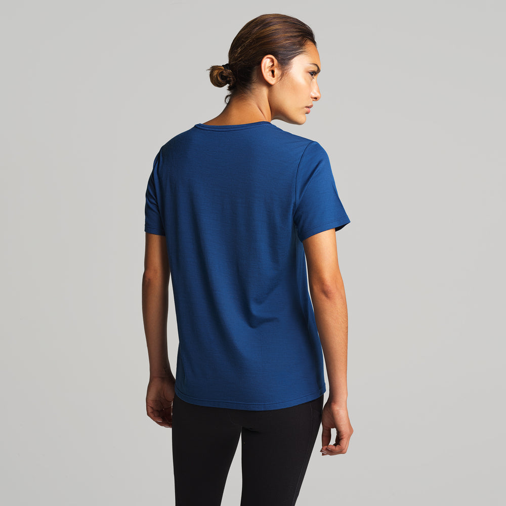 Studio model is 5'6'' and wearing a size Small 