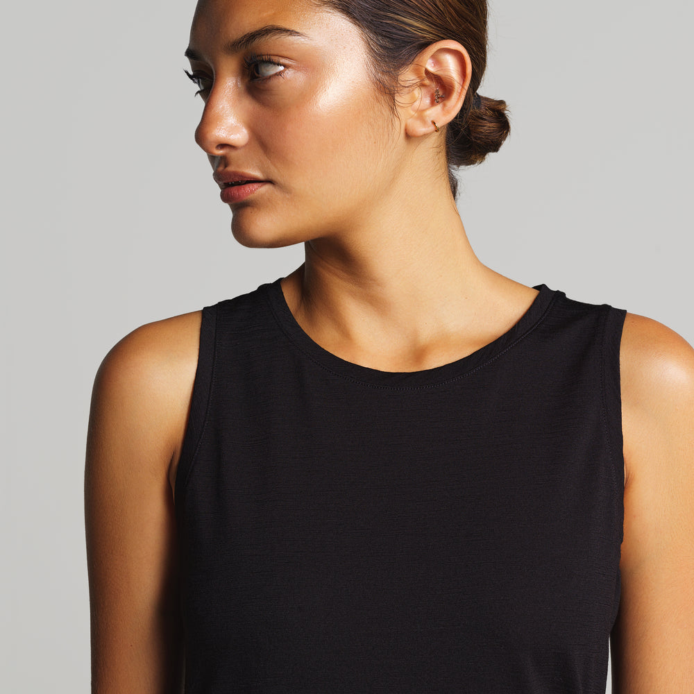 Studio model is 5'6'' and wearing a size Small 
