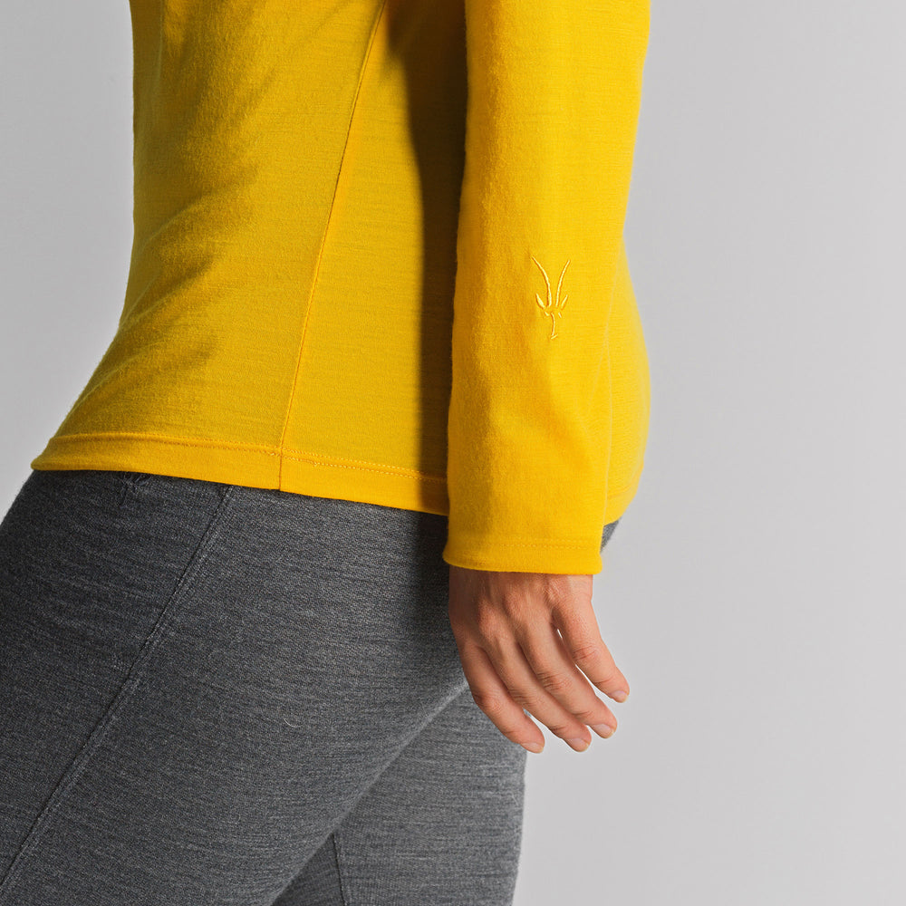 Studio model is 5'7'' and wearing a size Small 